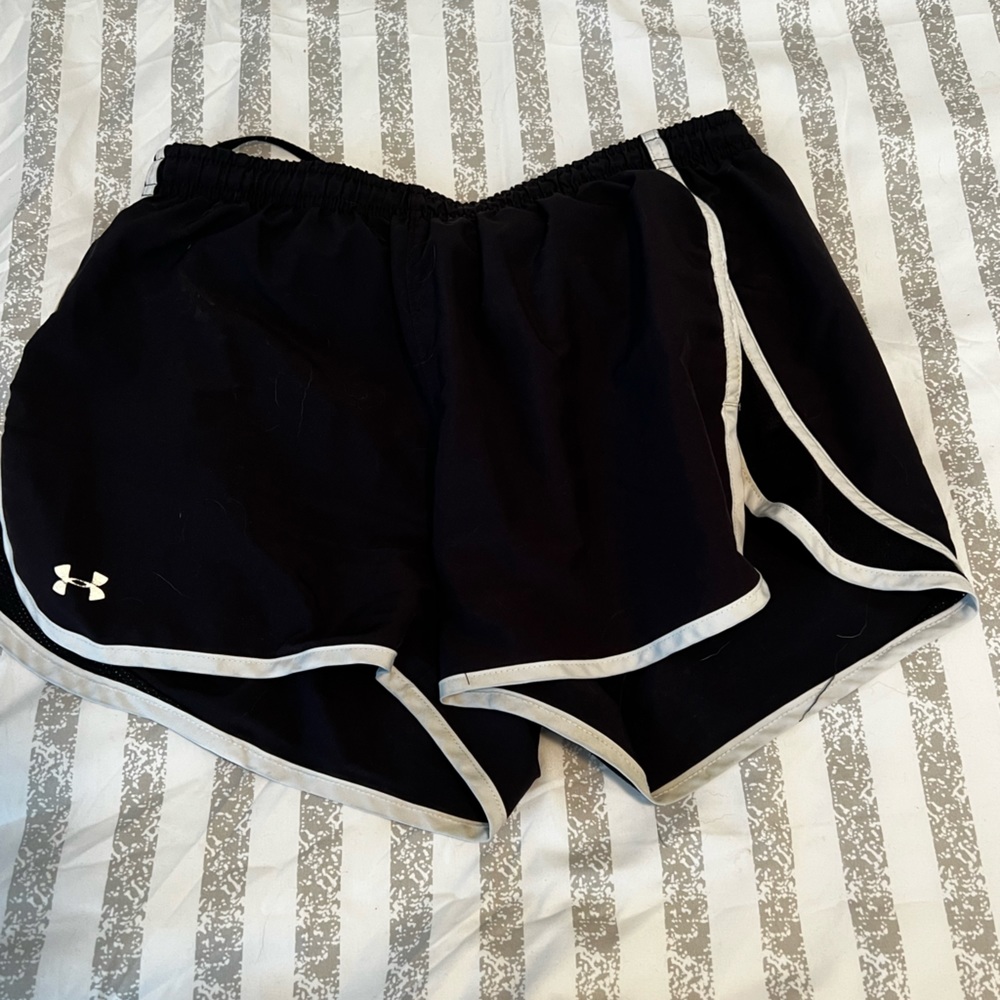 Under Armor Womens Shorts small